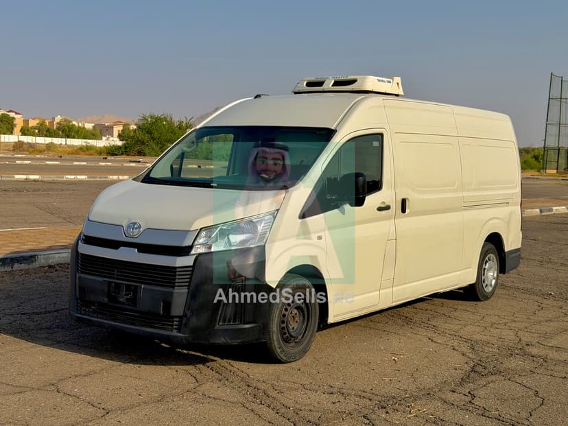 TOYOTA HIACE REFRIGERATED VAN โ 2020